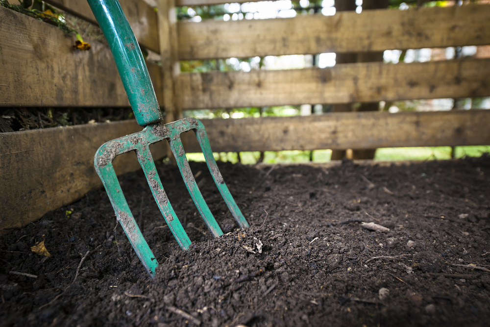 Fill Dirt vs. Topsoil; What's the Difference? - Southern Landscaping  Materials